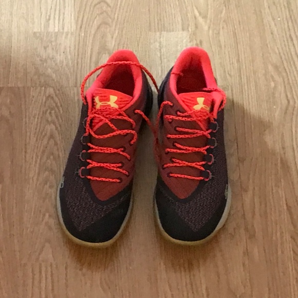 UNDERARMOUR SETH CURRY - Picture 4 of 5